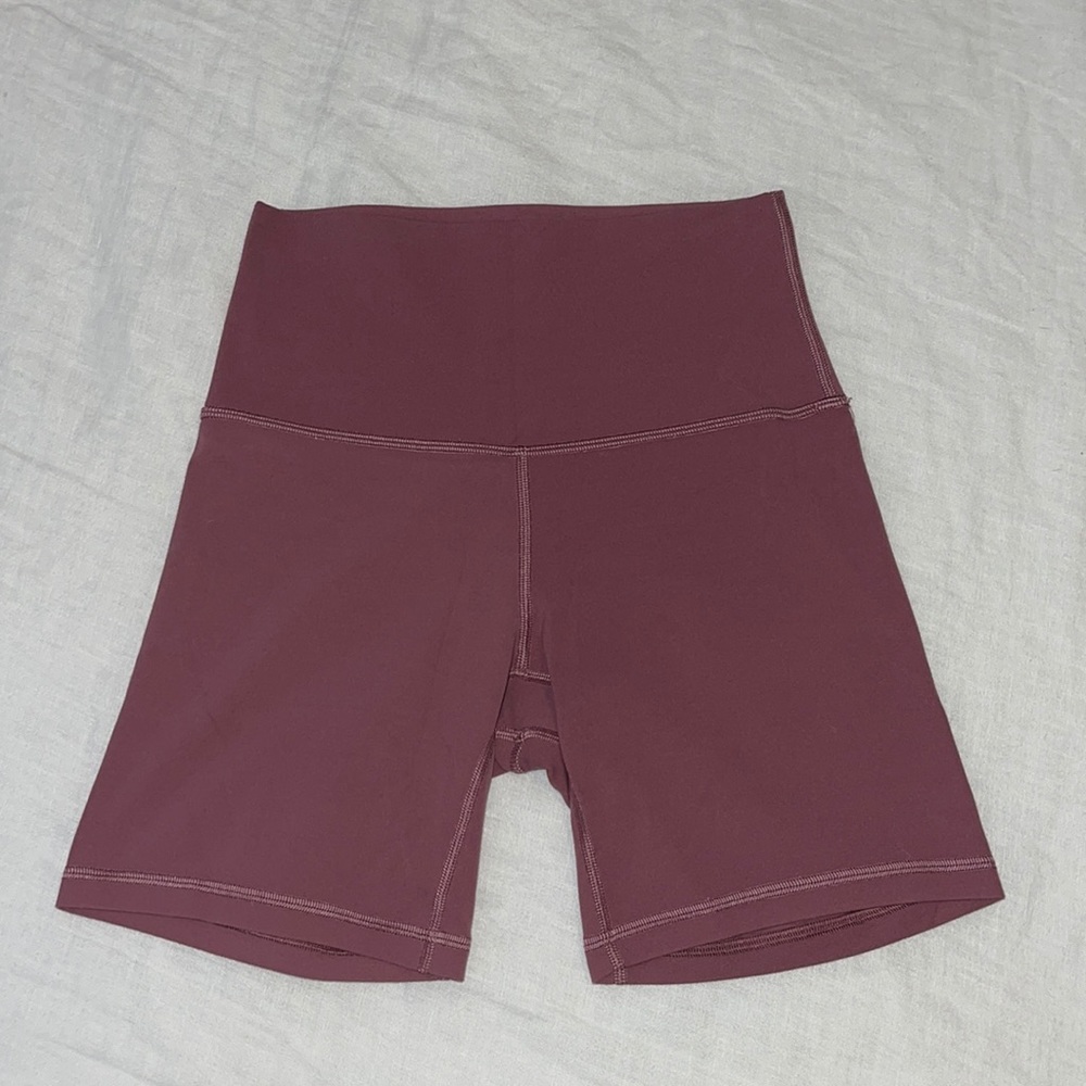 LuluLemon Align 6” Shorts